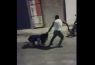 arrasta ex pelos cabelos na rua e ameaça com revólver na boca