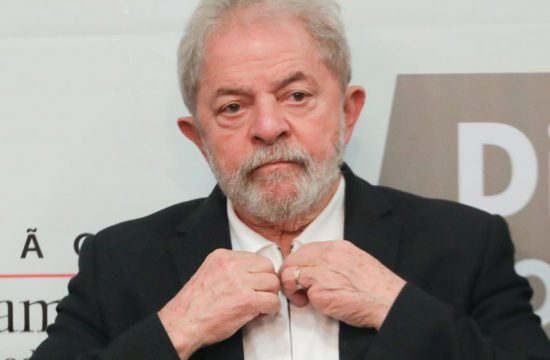 Lula é suspenso da propaganda eleitoral