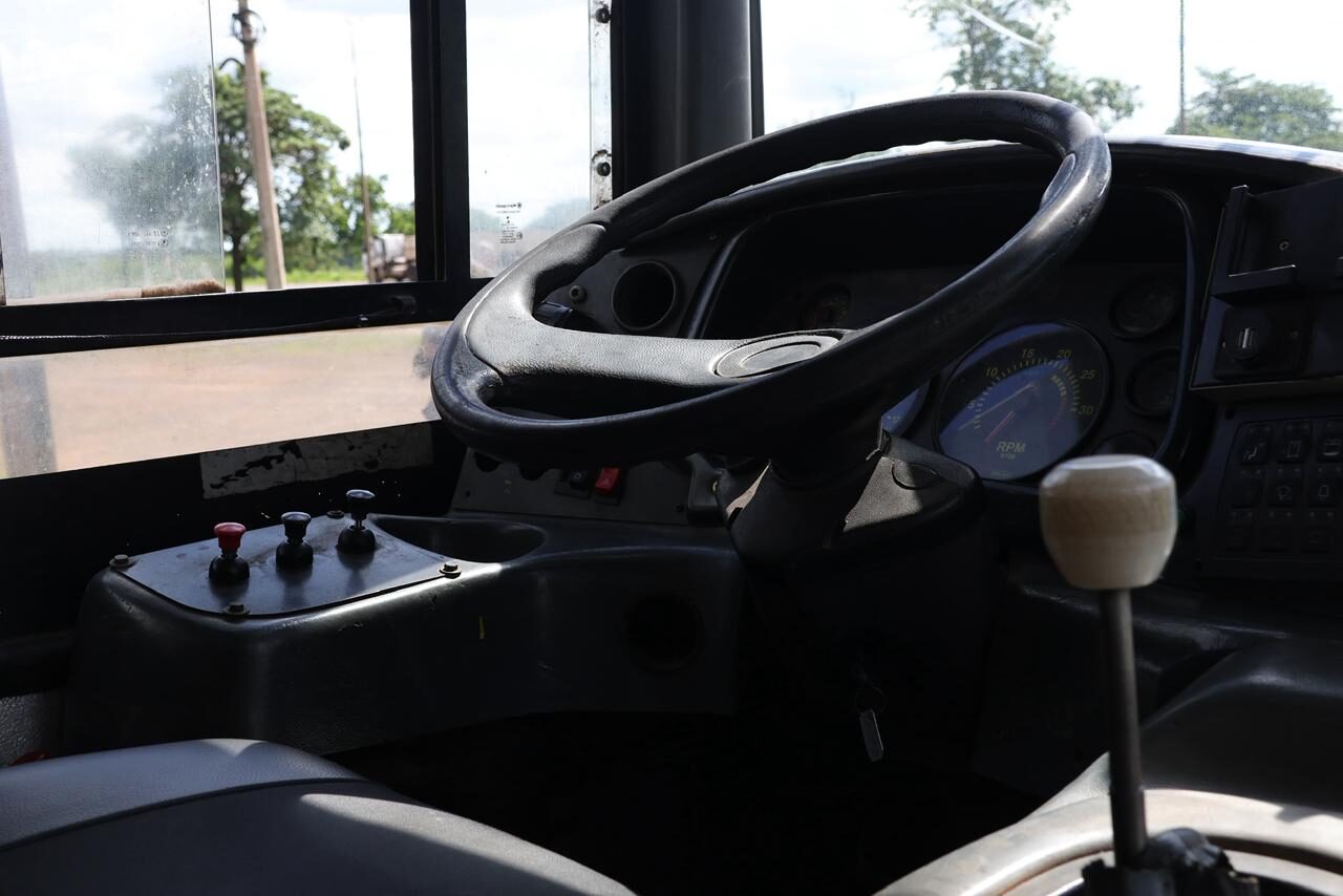 Motoristas recebem salário e ônibus voltam a circular hoje