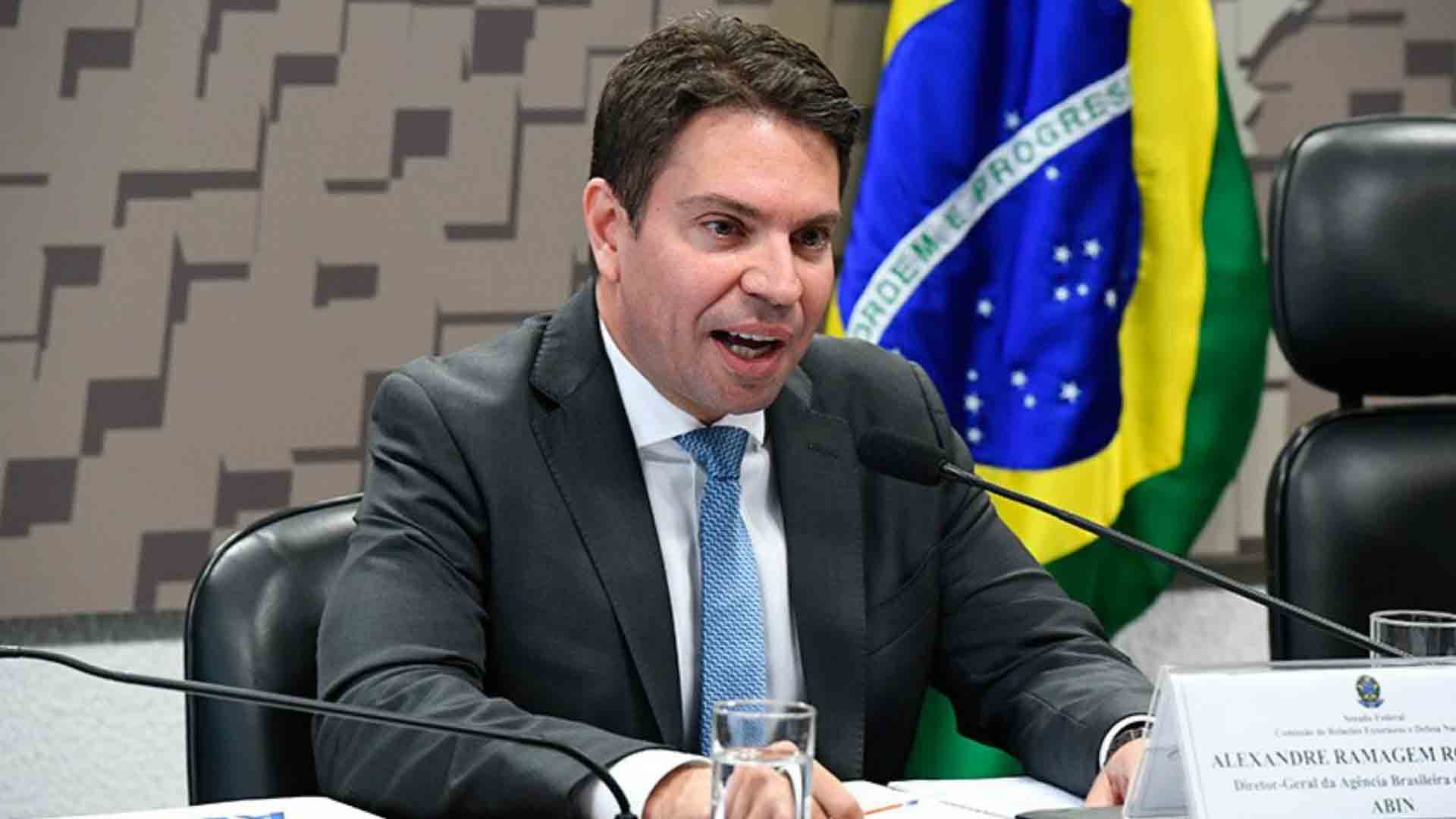 Perda de mandato atinge Eduardo Bolsonaro e Ramagem na Câmara