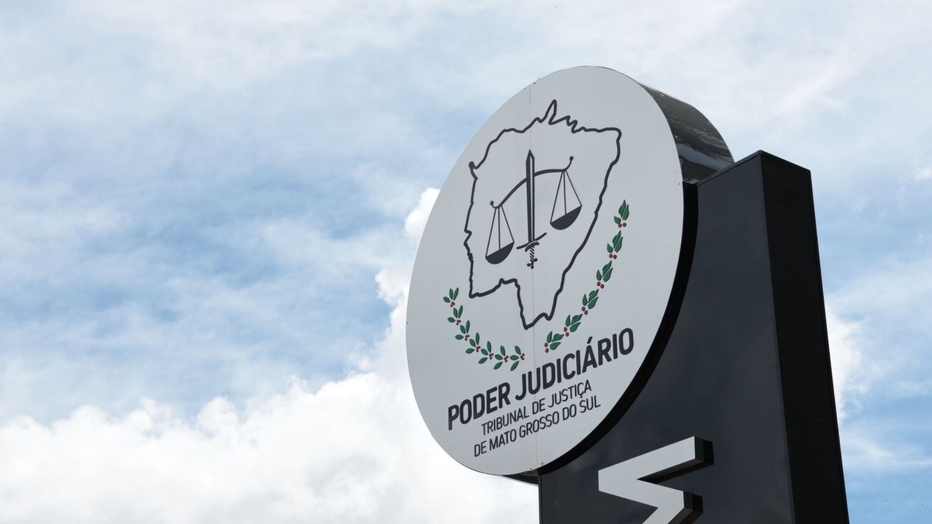 Estelionato Sentimental: Mulher Condenada a Pagar R$ 94 Mil à Ex-Companheira