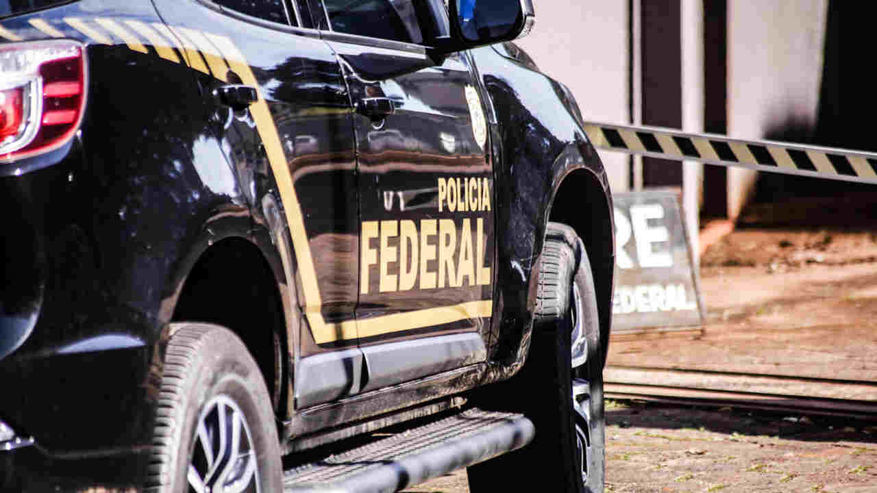 Contrabando de Cigarros é Alvo de Operação da Polícia Federal